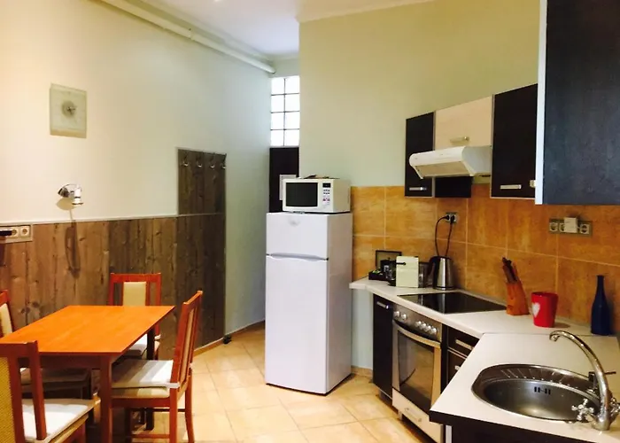 Kaz7 Kazinczy Apartment
